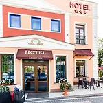 Hotel Stara Garbarnia